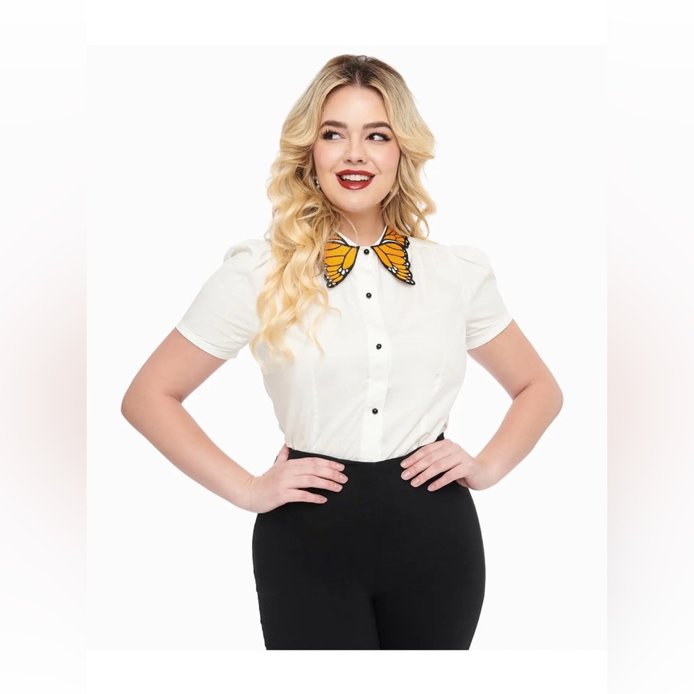 1940s White & Butterfly Collar Cotton Blouse